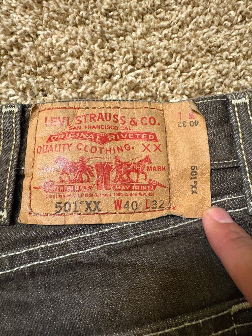 Vintage Levi's 501xx Original Straight Fit Button Fly Mens Size 40x32